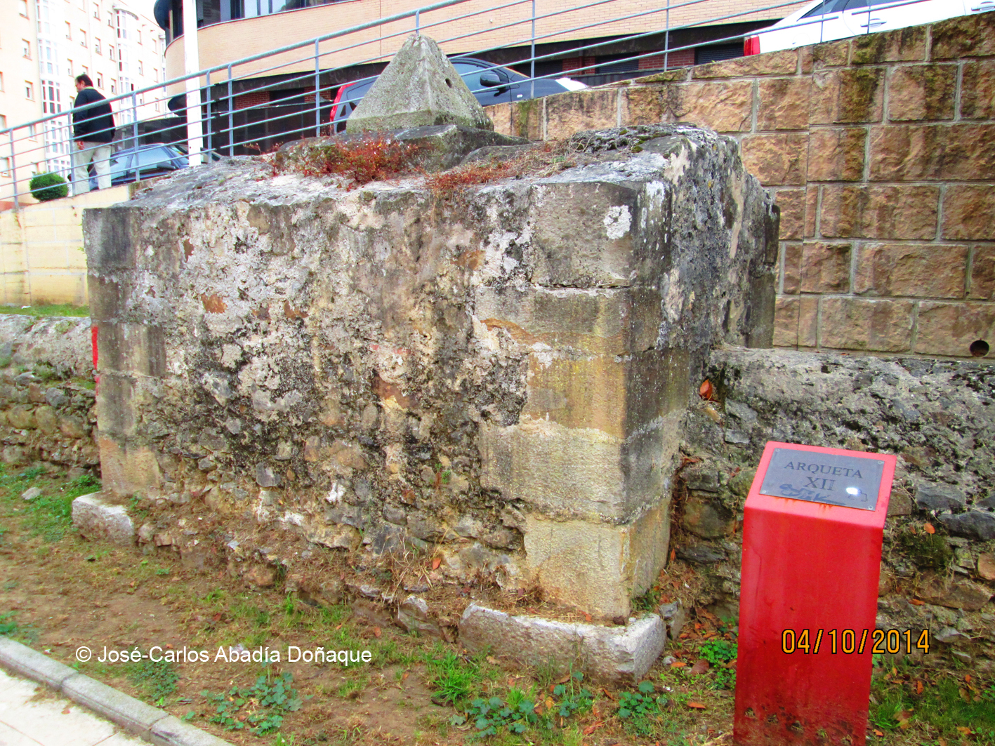Arqueta acueducto de Flaviobriga 450