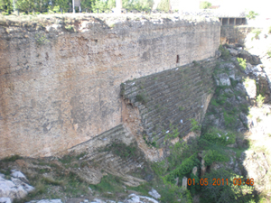La Cuba o presa de Almonacid (Zaragoza) La Cuba o presa de Almonacid (Zaragoza)